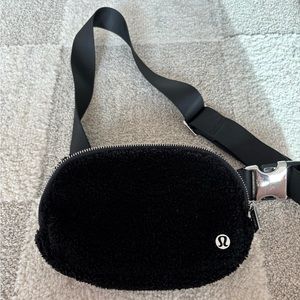 Lululemon belt bag